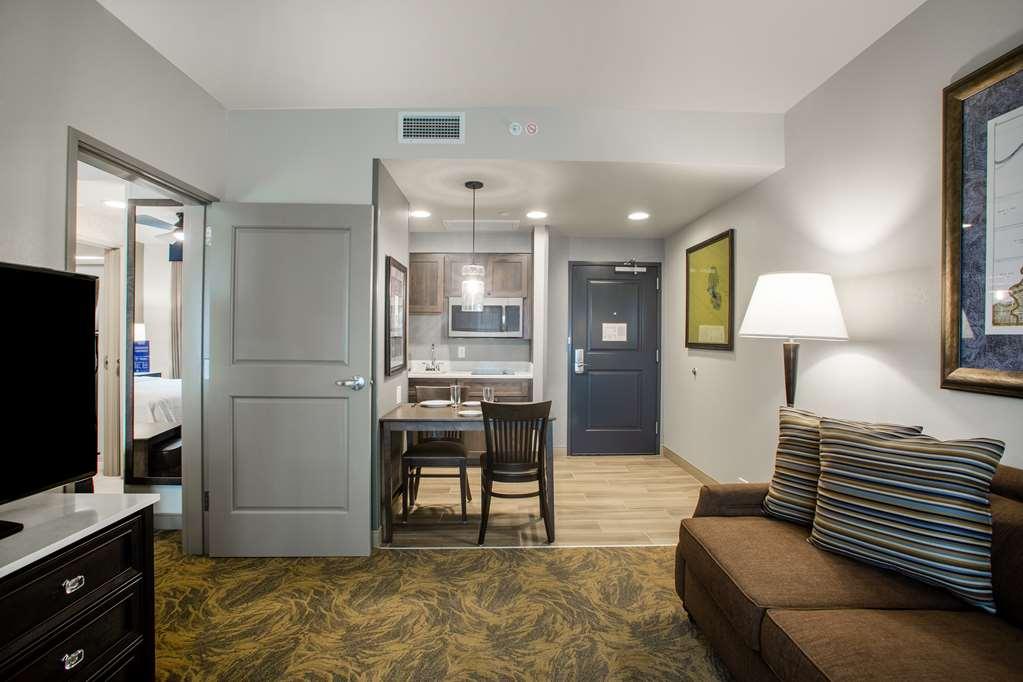 Homewood Suites By Hilton Salina/Downtown, Ks Room photo